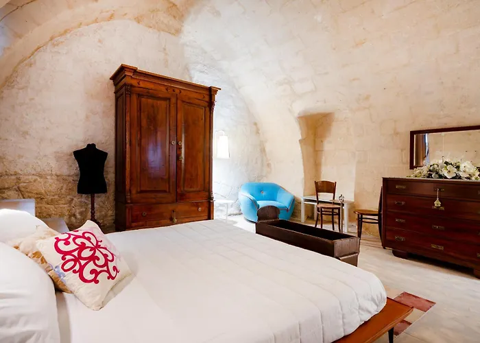 Affittacamere San Pietro - Sassi Di 4*